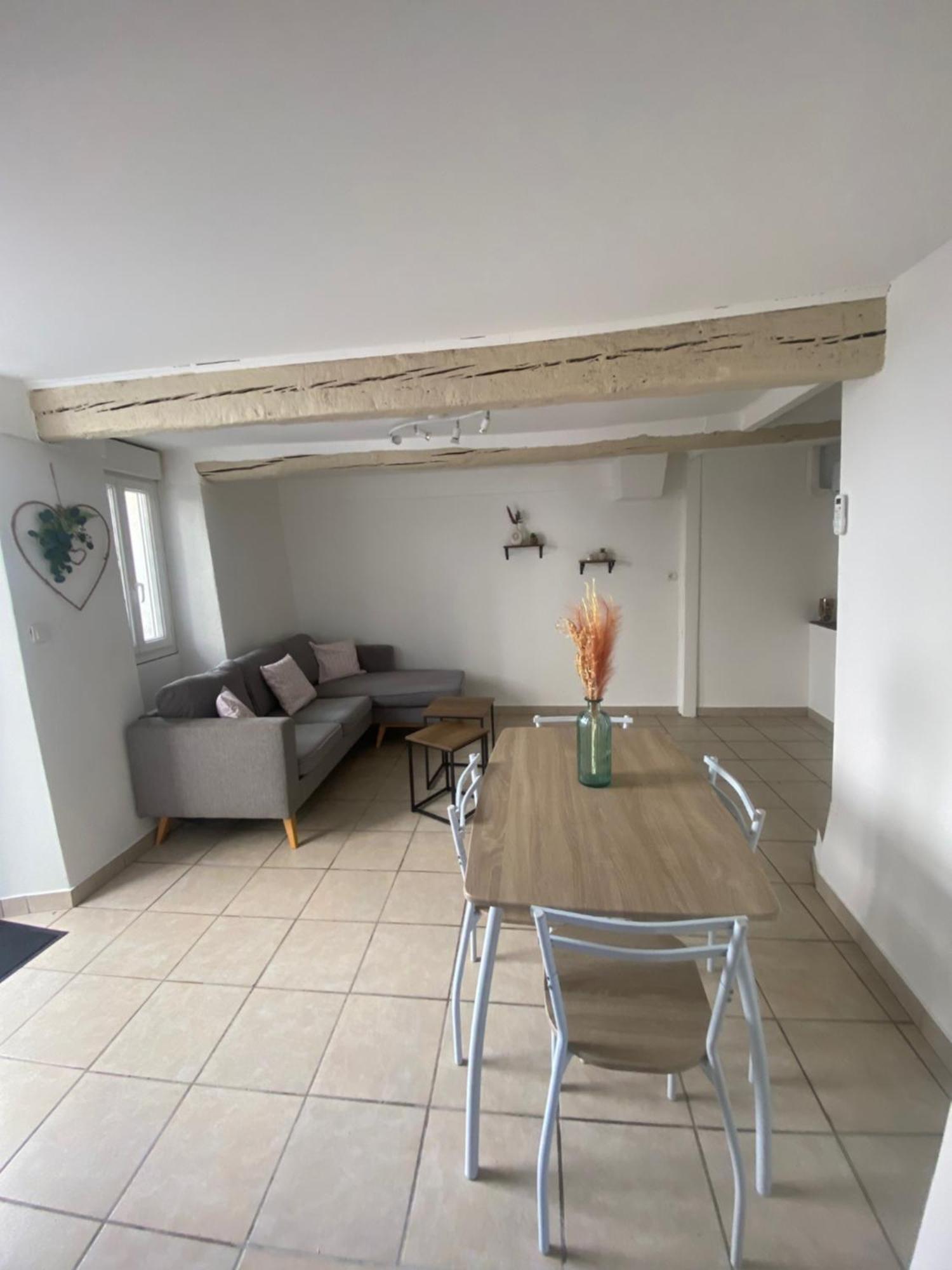 Maison De Village Courthezon Екстер'єр фото