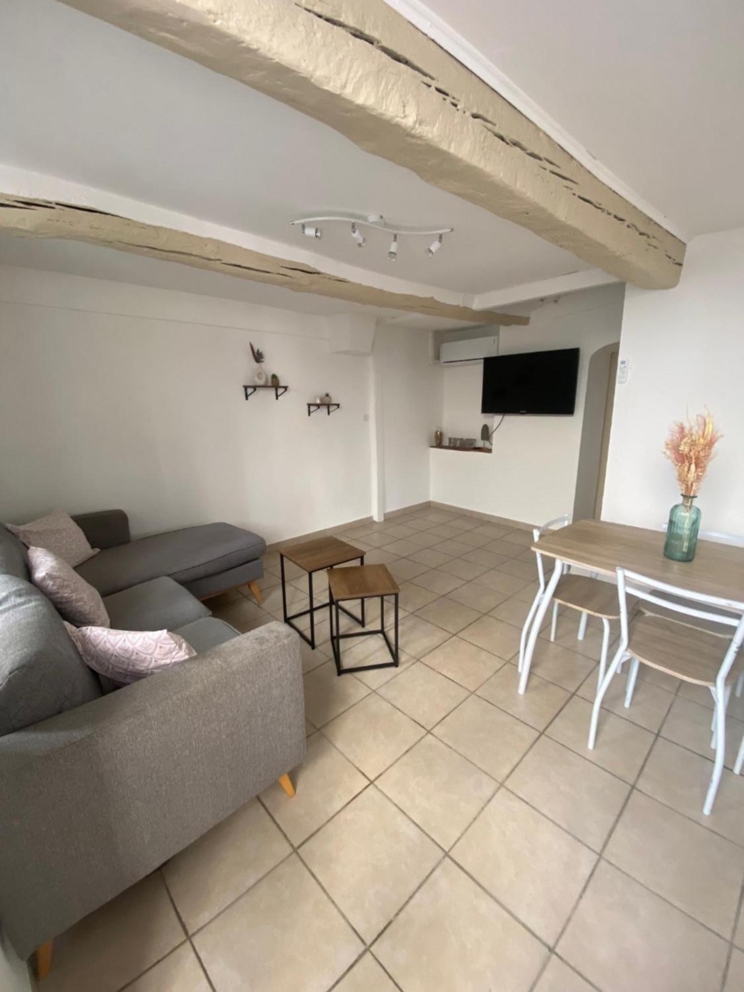 Maison De Village Courthezon Екстер'єр фото